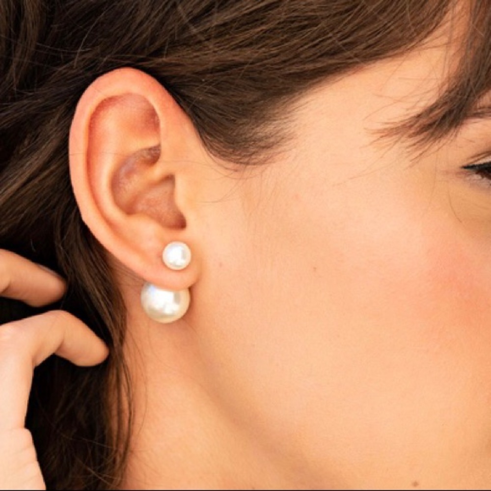 Double Pearl earrings